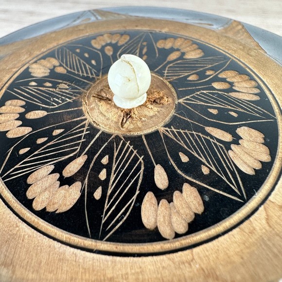 Vintage Carved Wood Round Trinket Box Spice Jar 3.5" H Light & Dark Brown OOAK - Picture 8 of 11